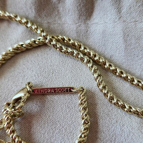 KENDRA SCOTT CORLEY WHITE AND GOLD NECKLACE - Picture 7 of 8